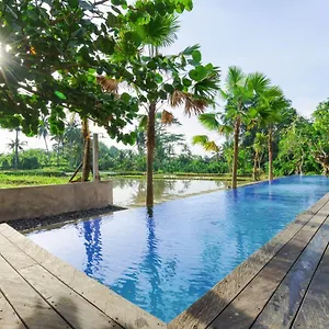  Villa Nayaka Living Indonesia