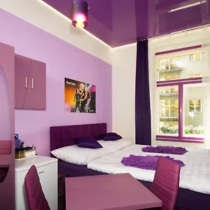  Apartment Colours - Your 7 Colour Experience In Centre Of